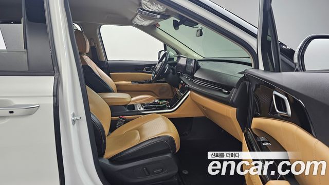 Kia Canival 2022 — photo 10