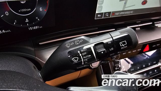 Kia Canival 2022 — photo 18