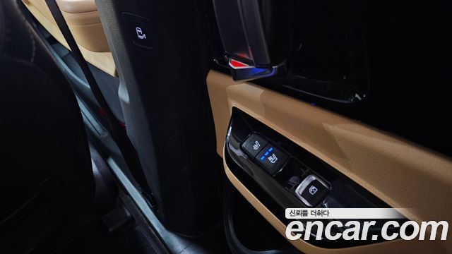 Kia Canival 2022 — photo 19