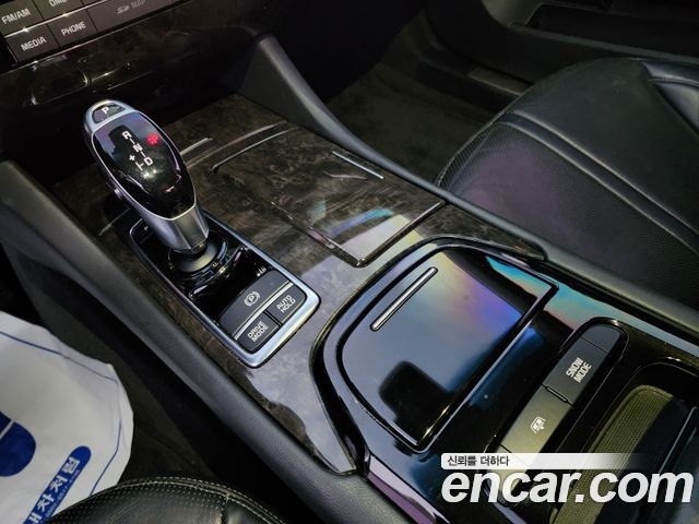 Kia K9 2015 — photo 17
