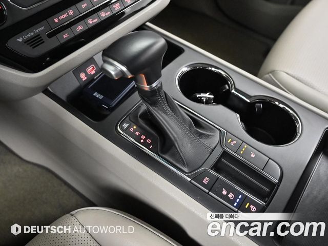 Kia Canival 2020 — photo 9