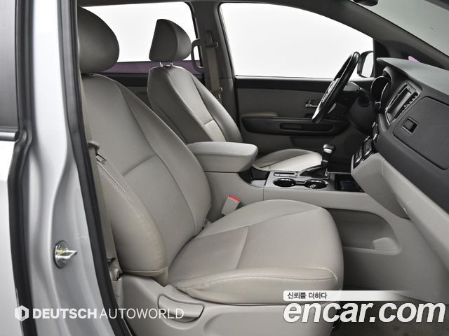 Kia Canival 2020 — photo 10