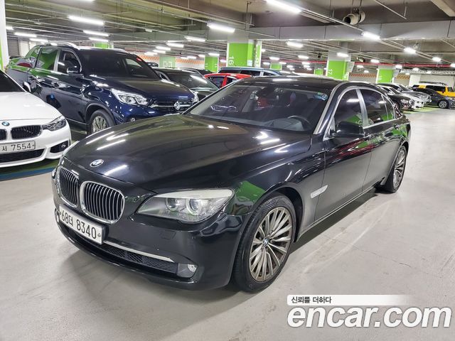 BMW 7-Series 2012 — photo 2