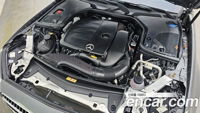 Mercedes-Benz E-Class 2021 — photo 6