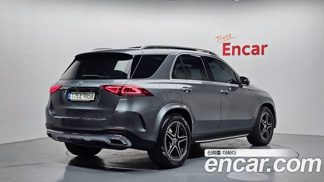 Mercedes-Benz GLE-Class 2021 — photo 2