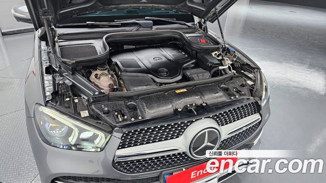 Mercedes-Benz GLE-Class 2021 — photo 6