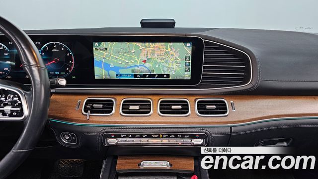 Mercedes-Benz GLE-Class 2021 — photo 19