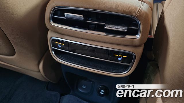 Genesis GV80 2020 — photo 19
