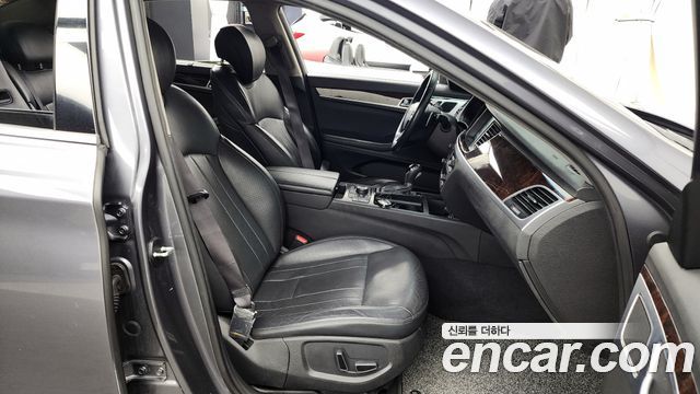 Hyundai Genesis 2016 — photo 11