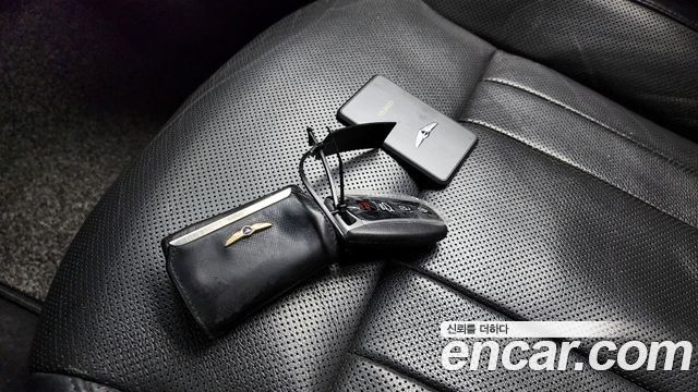 Hyundai Genesis 2016 — photo 18
