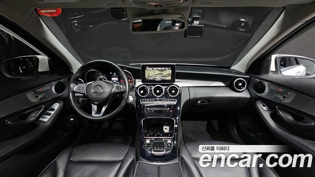 Mercedes-Benz C-Class 2018 — photo 7