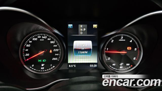 Mercedes-Benz C-Class 2018 — photo 8