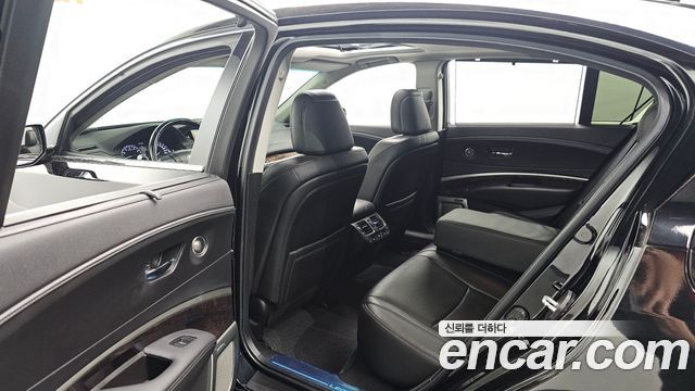 Honda Legend 2016 — photo 12