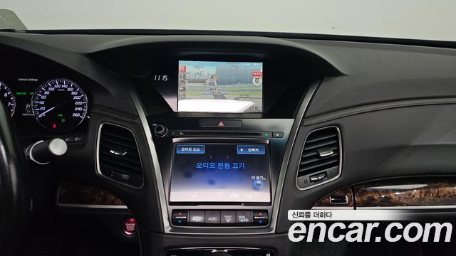 Honda Legend 2016 — photo 14