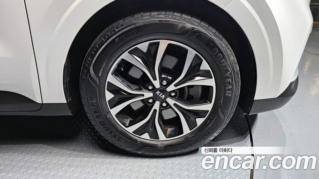 Kia Canival 2021 — photo 5