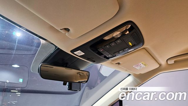 Kia Canival 2021 — photo 18