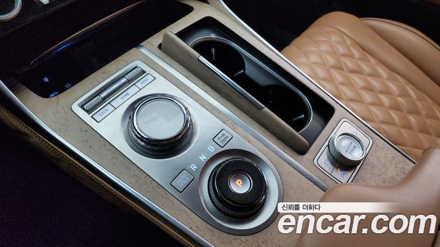 Genesis GV80 2023 — photo 9