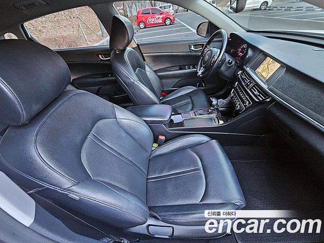Kia K5 2016 — photo 11