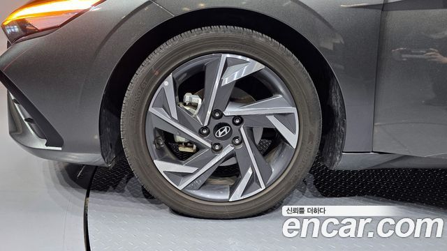 Hyundai AVANTE 2024 — photo 5