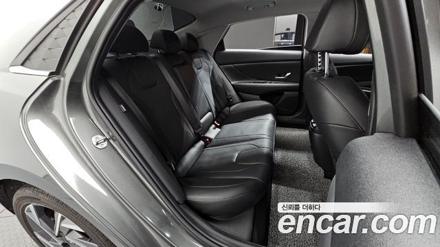 Hyundai AVANTE 2024 — photo 11