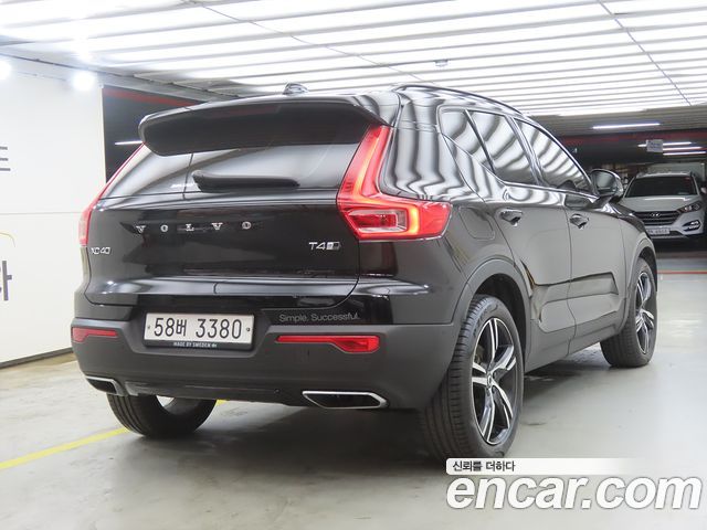 Volvo XC40 2019 — photo 4