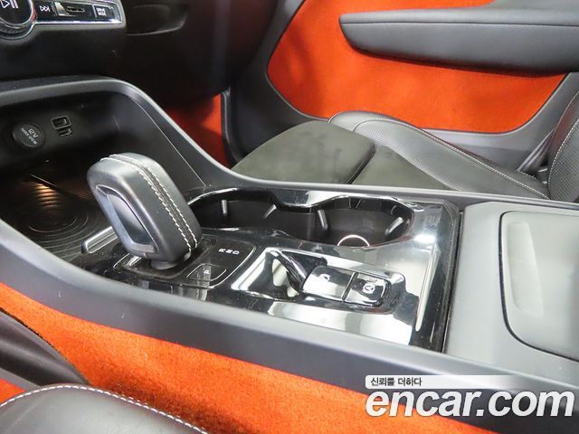 Volvo XC40 2019 — photo 11