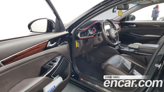 Kia K7 2016 — photo 10