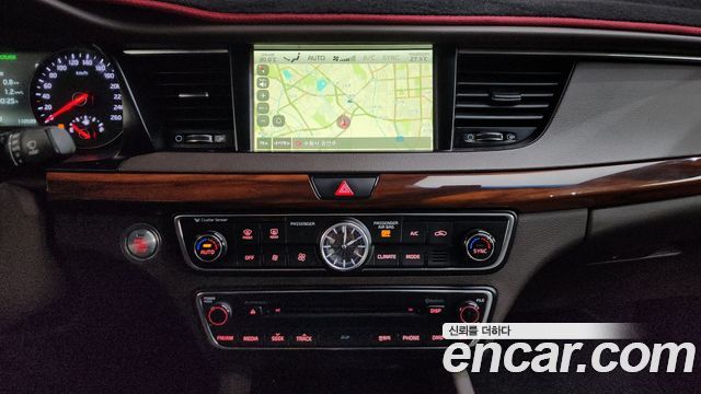 Kia K7 2016 — photo 15