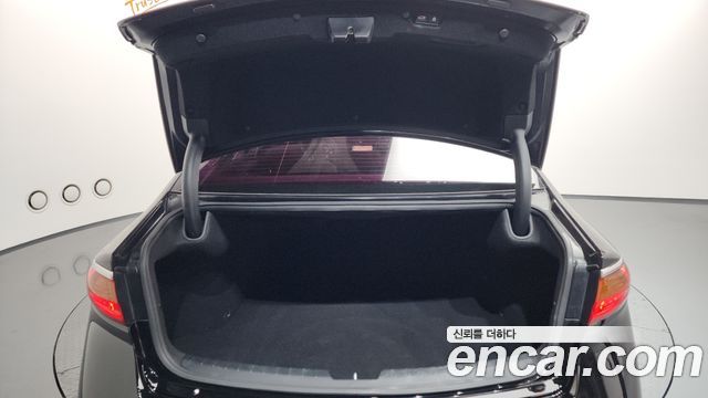 Kia K7 2016 — photo 20