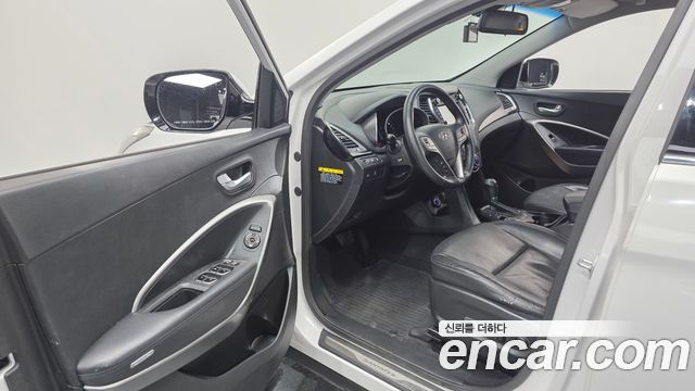Hyundai Santafe 2014 — photo 11