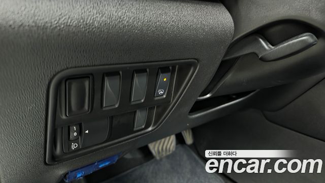 Renault Korea QM6 2022 — photo 17