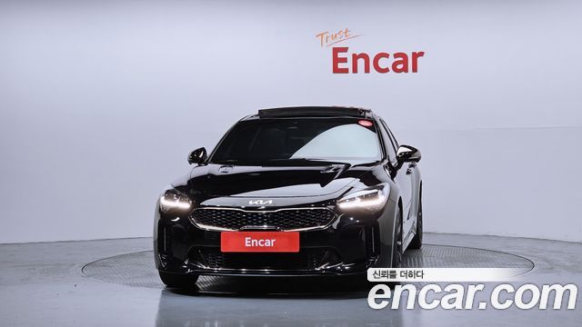 Kia Stinger 2023 — photo 3