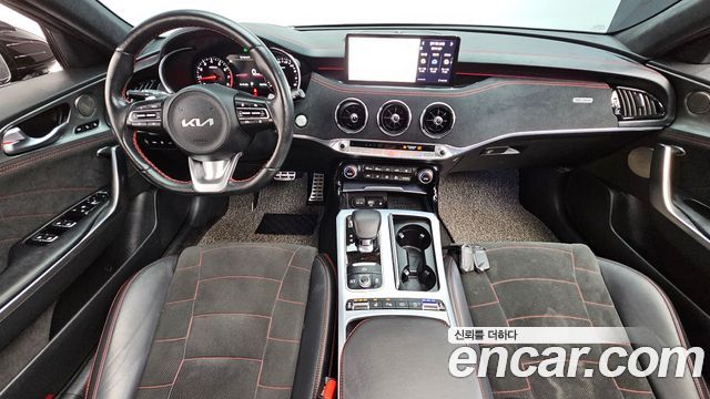 Kia Stinger 2023 — photo 7