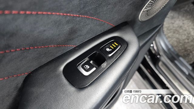 Kia Stinger 2023 — photo 17