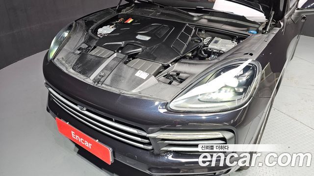 Porsche Cayenne 2019 — photo 6