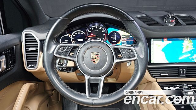 Porsche Cayenne 2019 — photo 13