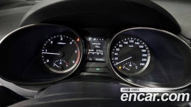 Hyundai Santafe 2016 — photo 8