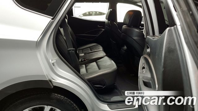 Hyundai Santafe 2016 — photo 12