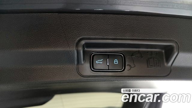 Ford Explorer 2021 — photo 20