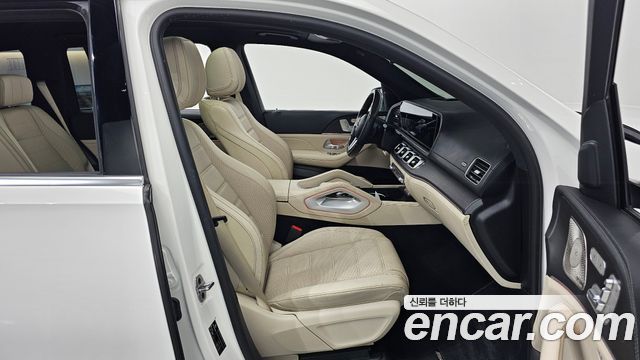 Mercedes-Benz GLS-Class 2022 — photo 10