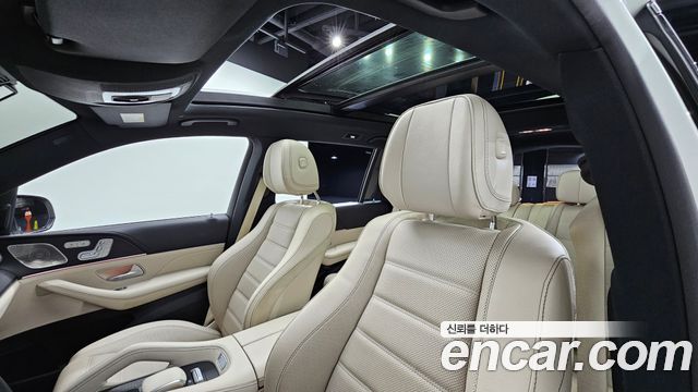 Mercedes-Benz GLS-Class 2022 — photo 19