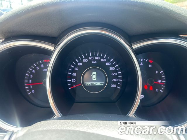 Kia K5 2014 — photo 18