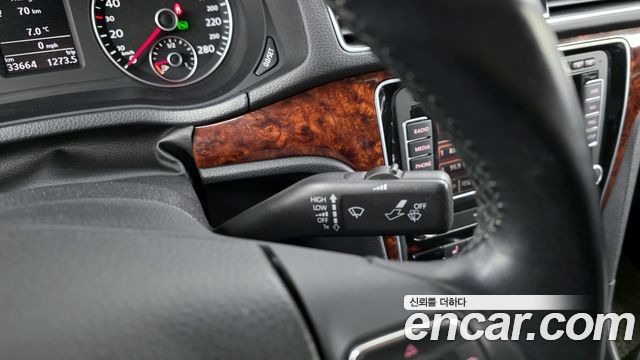 Volkswagen Passat 2013 — photo 19