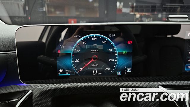 Mercedes-Benz A-Class 2020 — photo 8