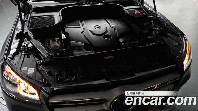 Mercedes-Benz GLS-Class 2022 — photo 6