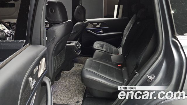 Mercedes-Benz GLS-Class 2022 — photo 12