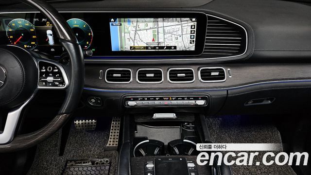 Mercedes-Benz GLS-Class 2022 — photo 14
