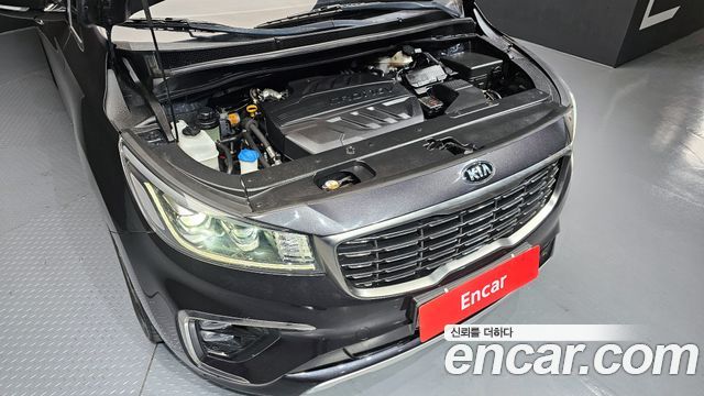 Kia Canival 2020 — photo 6