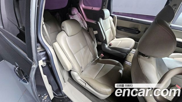 Kia Canival 2020 — photo 12