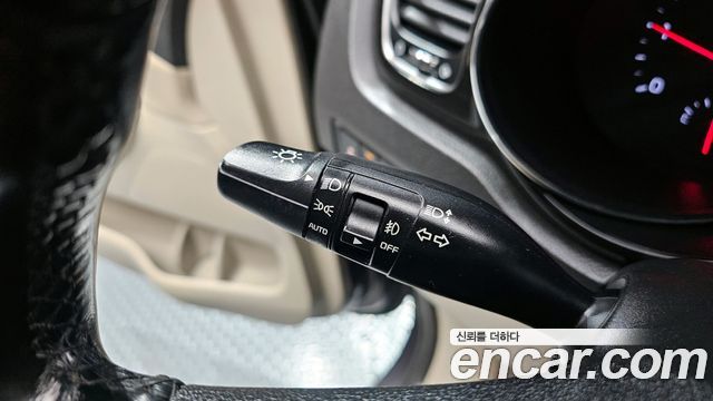 Kia Canival 2020 — photo 17
